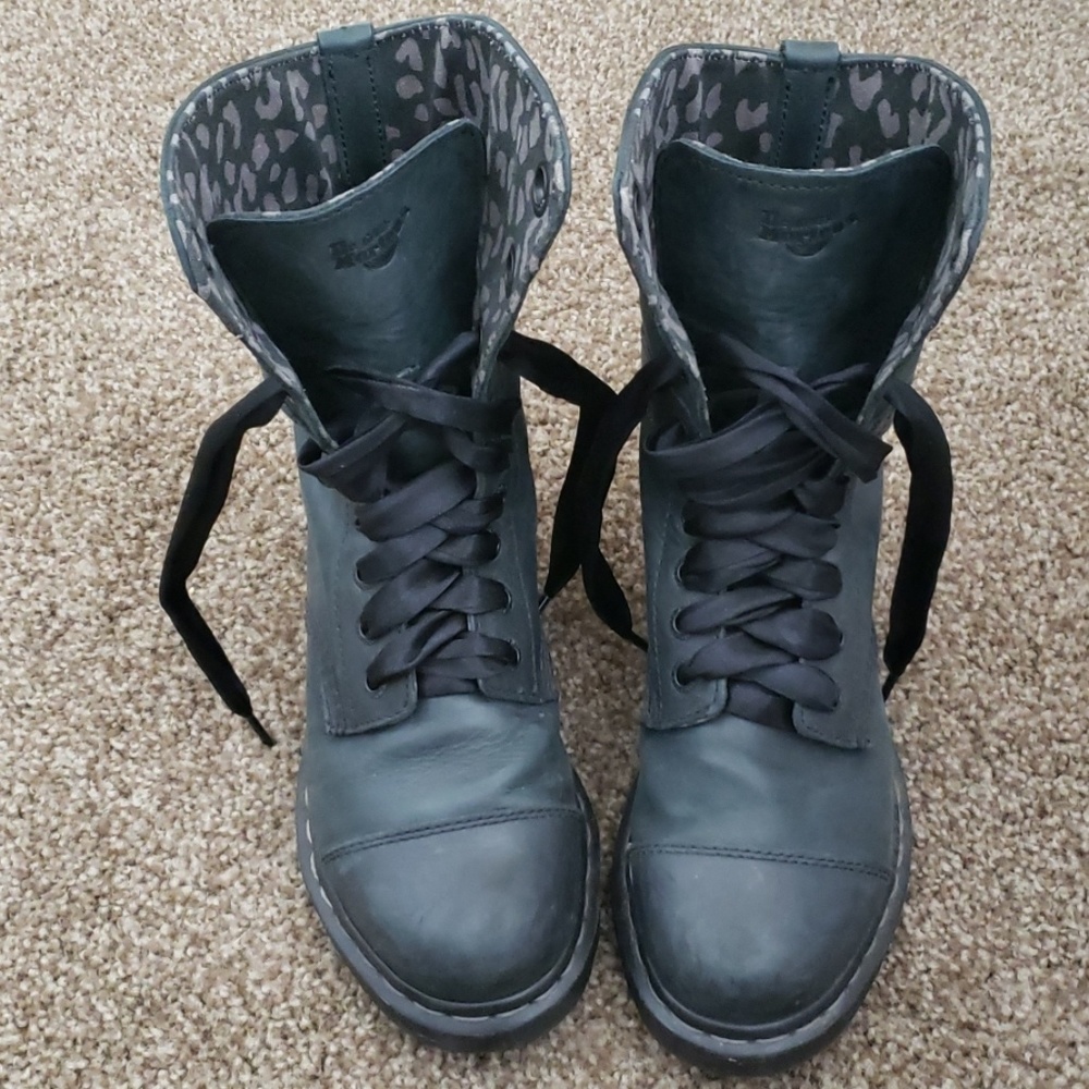 Women Doc Marten Shoes